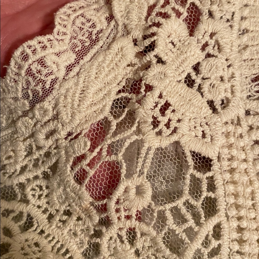 Feather Bone by Anthropologie Victorian cream lace high neck blouse crochet S - Picture 15 of 15